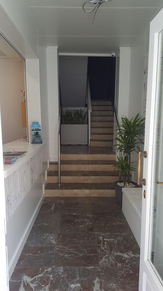 Hostal Can Joanet Cambrils Zewnętrze zdjęcie